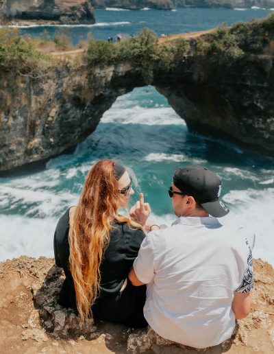 couple in front of broken beach, Nusa Penida – Bali Tour Legendary